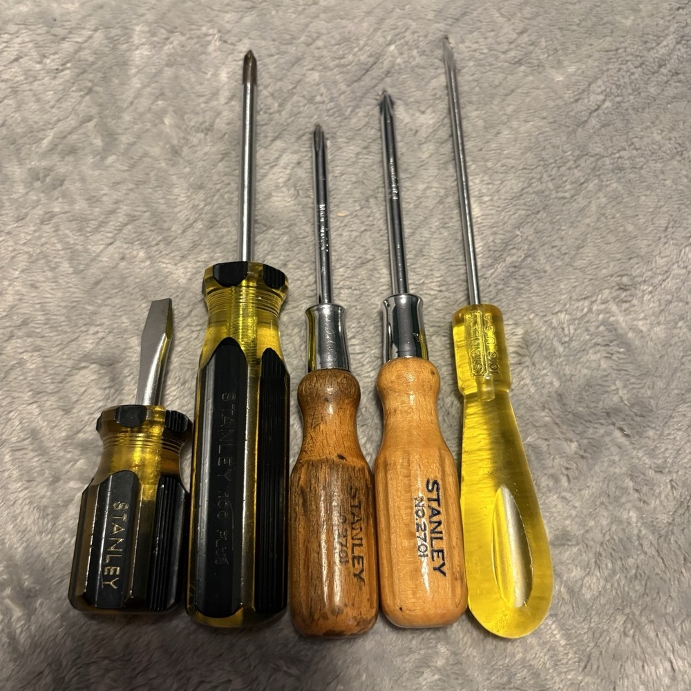 Lot Of Stanley Screwdrivers - 5 total